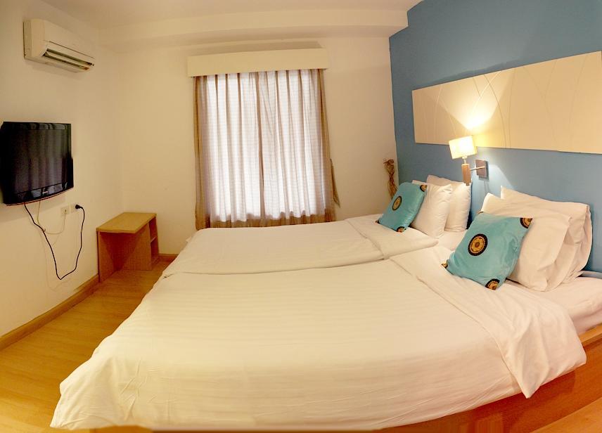 Nantra De Comfort Bangkok Exteriör bild